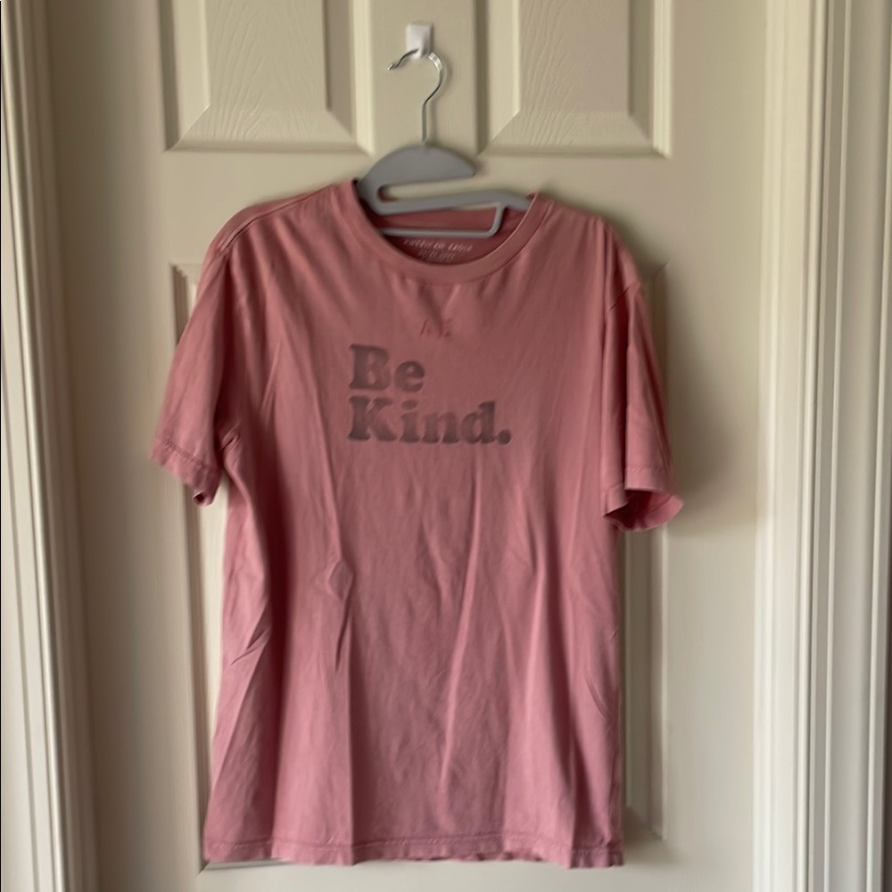 American Eagle Outfitters Pink Short Sleeve Tees